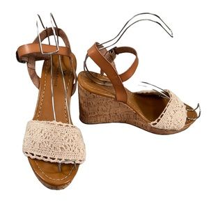 American Eagle Cork Crochet Wedges Sandal Size 9